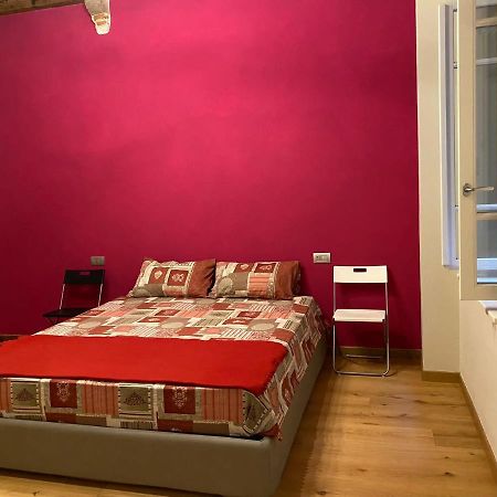 דירות לוקה Nuovo Centro Citta Vicino Piazza Anfiteatro - Parcheggio Biciclette מראה חיצוני תמונה